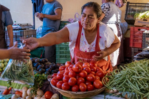 Sept 1th: Peso Too Strong, Renminbi Too Weak, Dollar Just Right-Pic no.1
