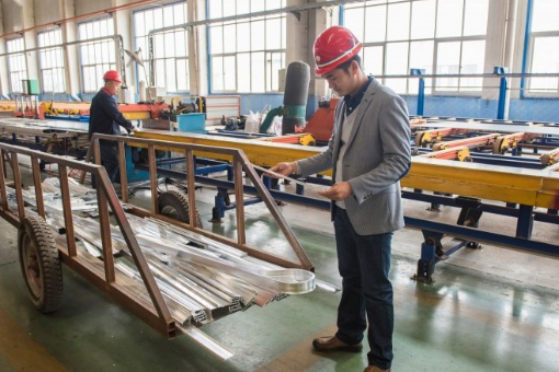 Jul 11th: China Hopes Lift the Complex-Pic no.1